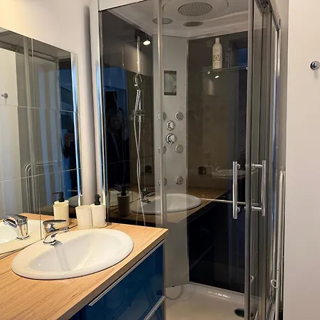 Uno * Κατοβίτσε